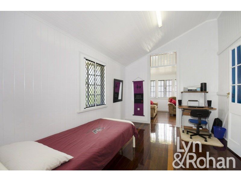 4 Soule Street, Hermit Park QLD 4812