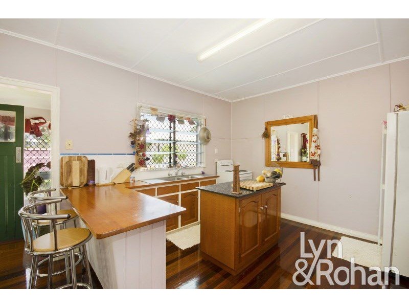 4 Soule Street, Hermit Park QLD 4812