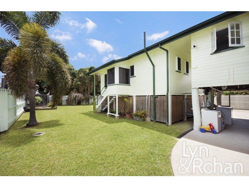 4 Soule Street, Hermit Park QLD 4812