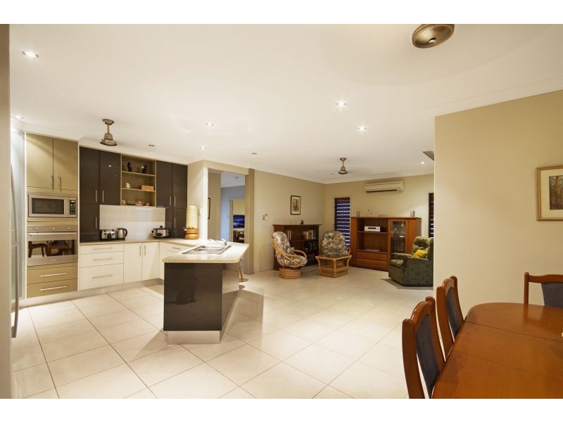 17 Waterstone Terrace, Idalia QLD 4811