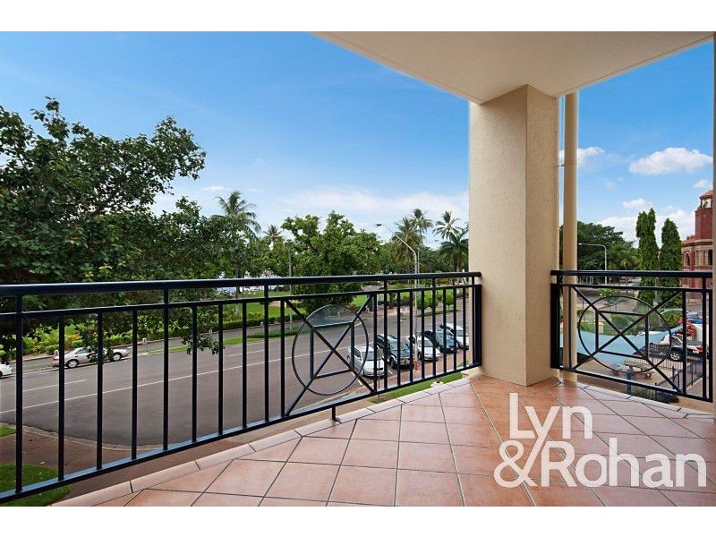 11/18 The Strand, North Ward QLD 4810