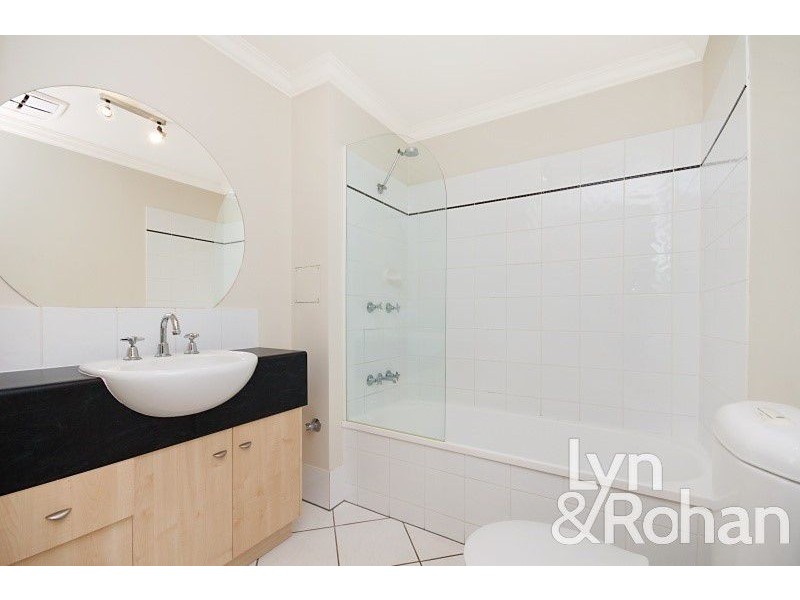 11/18 The Strand, North Ward QLD 4810