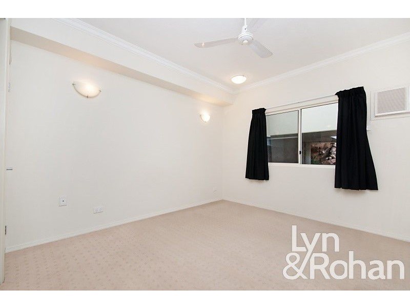 11/18 The Strand, North Ward QLD 4810