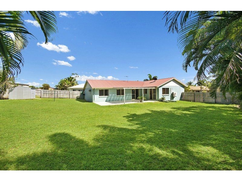 21 Joshua Crescent, Bushland Beach QLD 4818