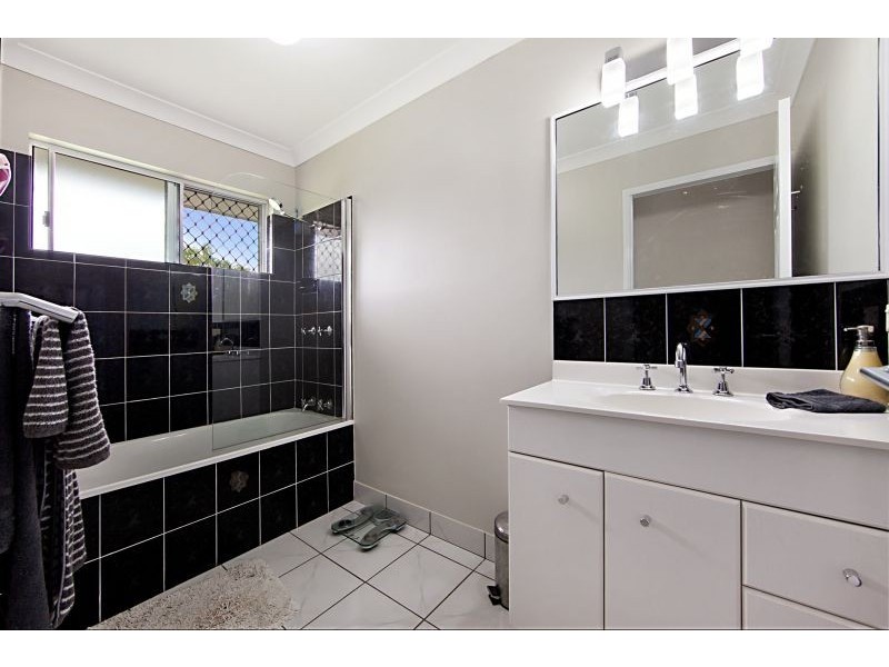 2 St Michael Court, Rangewood QLD 4817