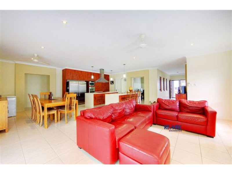 7 Perisher Court, Mount Louisa QLD 4814