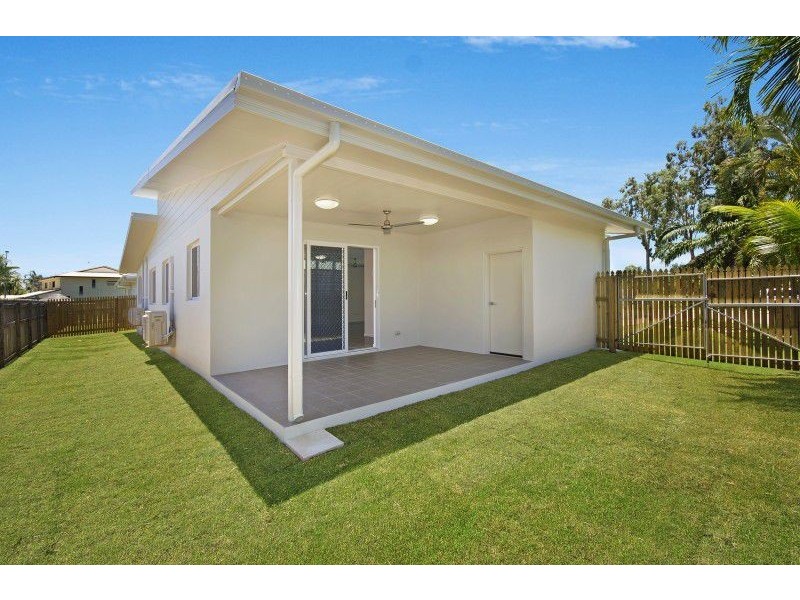 1b Alba Court, Bushland Beach QLD 4818