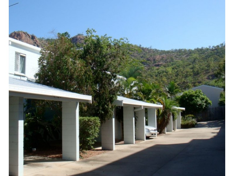 2/76 Paxton Street, North Ward QLD 4810