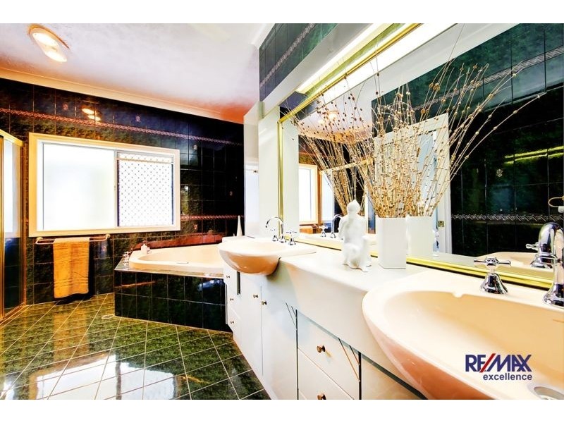 4 Florentor Court, Condon QLD 4815