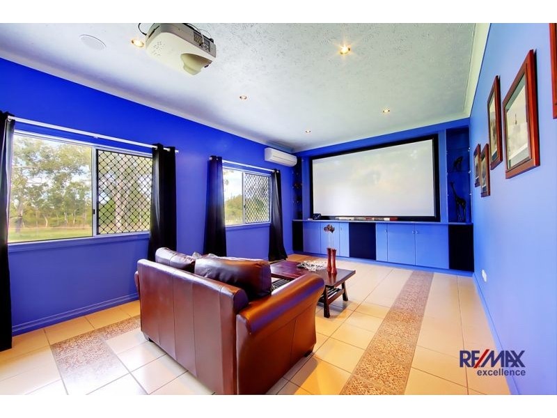 4 Florentor Court, Condon QLD 4815