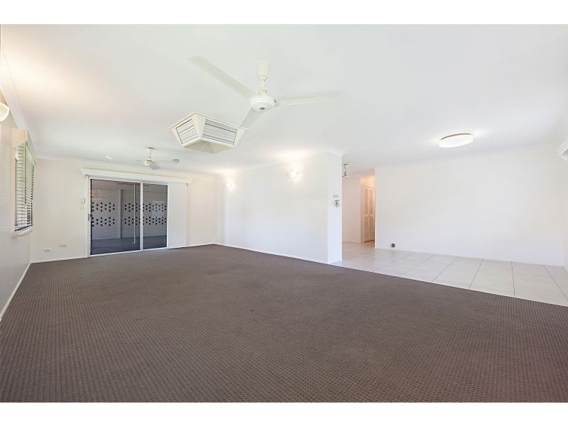 17 Pine Street, Kirwan QLD 4817