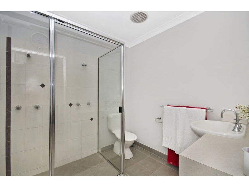 14 Shutehaven Circuit, Bushland Beach QLD 4818