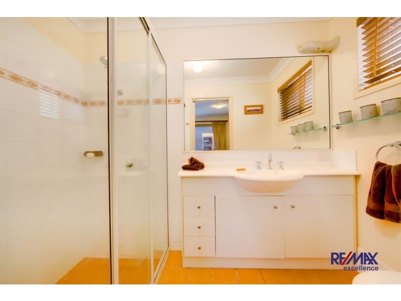 2 Finlay Court, Kirwan QLD 4817