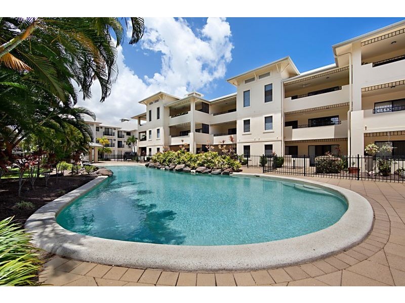 18 Sir Leslie Thiess Drive, Townsville City QLD 4810