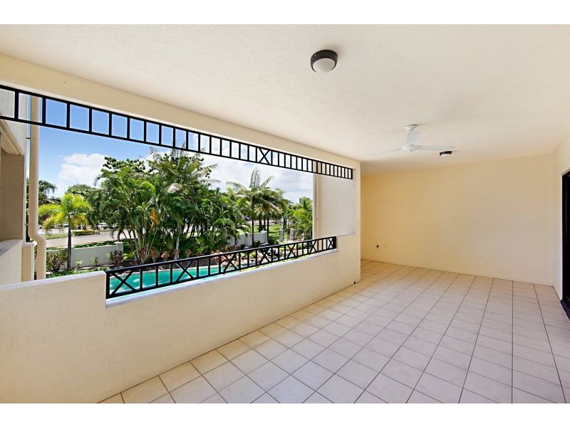 18 Sir Leslie Thiess Drive, Townsville City QLD 4810