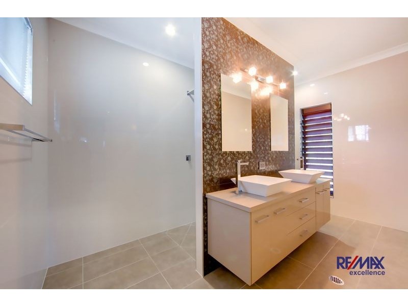 21 Springbrook Parade, Idalia QLD 4811