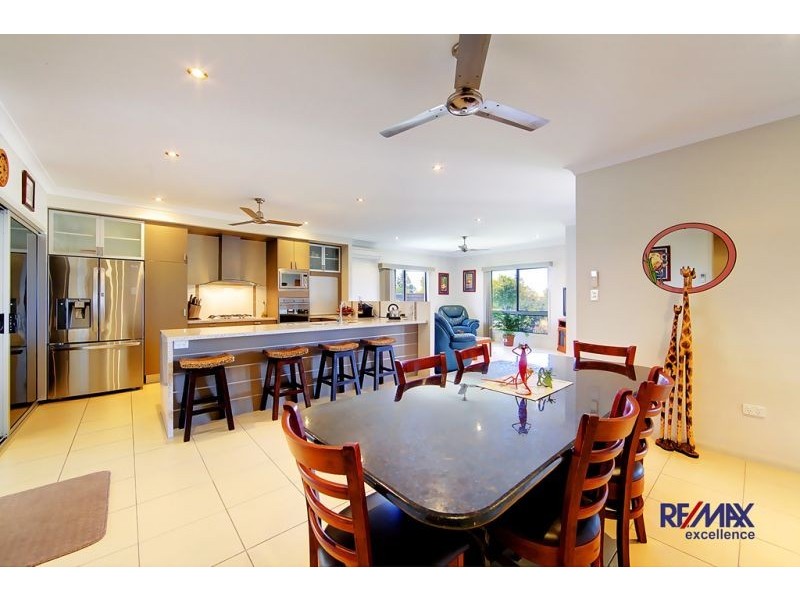 9 Waterfront Parade, Idalia QLD 4811