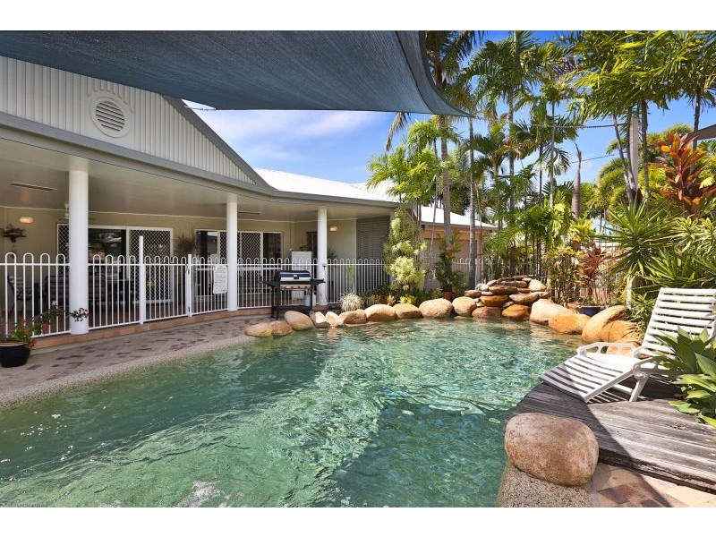 9 Crispin Court, Kirwan QLD 4817