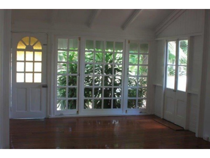 26 Nelson Street, South Townsville QLD 4810