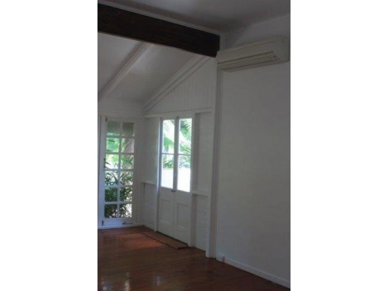 26 Nelson Street, South Townsville QLD 4810