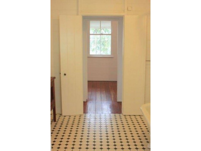 26 Nelson Street, South Townsville QLD 4810