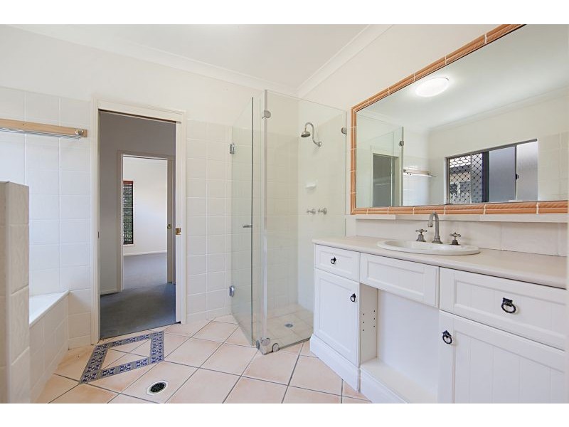 11 Tango Court, Kirwan QLD 4817