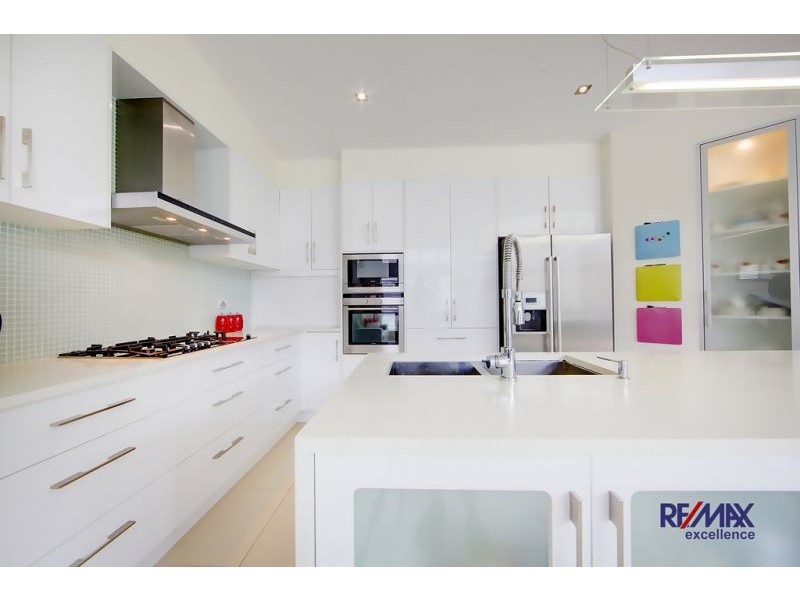 18 Strathburn Street, Mount Louisa QLD 4814