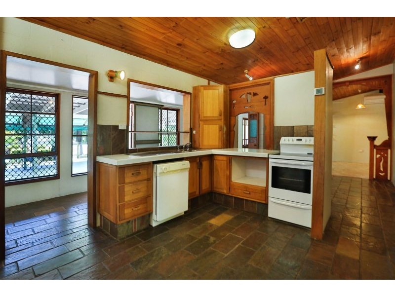 73 The Esplanade, Toolakea QLD 4818