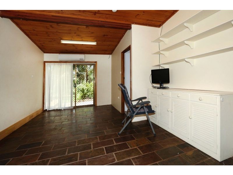 73 The Esplanade, Toolakea QLD 4818