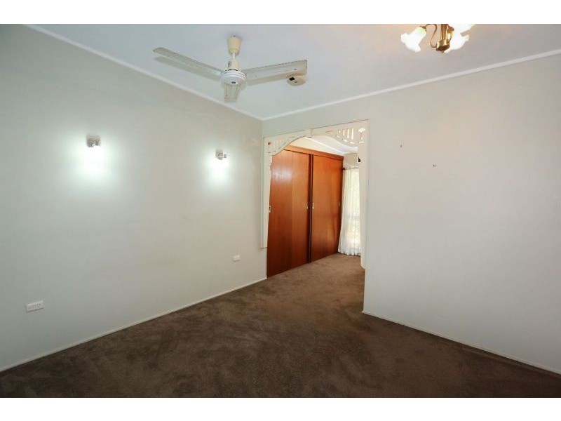 73 The Esplanade, Toolakea QLD 4818
