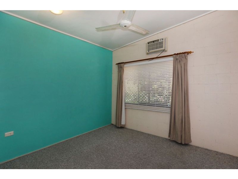 73 The Esplanade, Toolakea QLD 4818