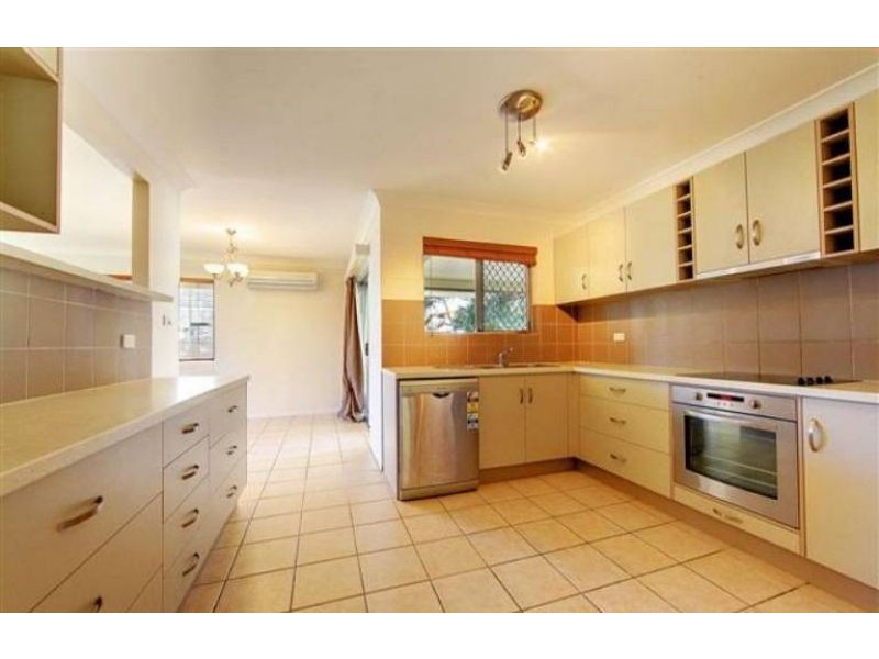 6 Prairie Street, Kirwan QLD 4817