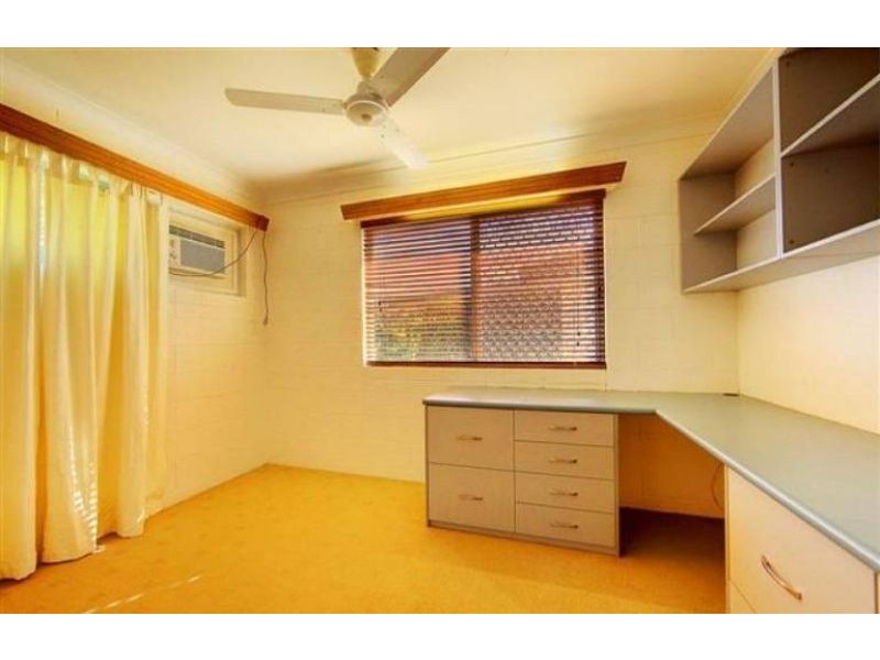 6 Prairie Street, Kirwan QLD 4817