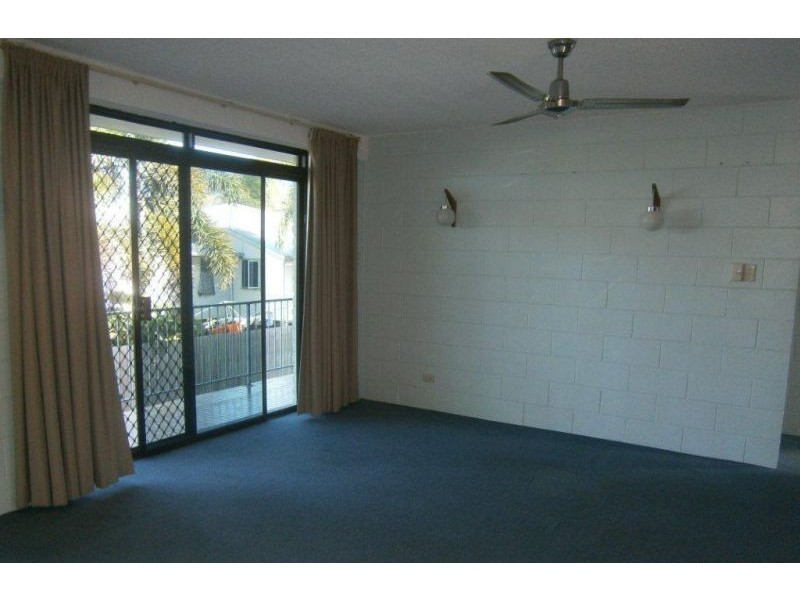 4/143 Eyre Street, North Ward QLD 4810