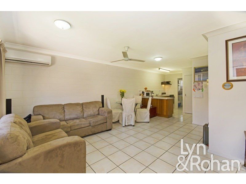2/16 Benson Street, Rosslea QLD 4812