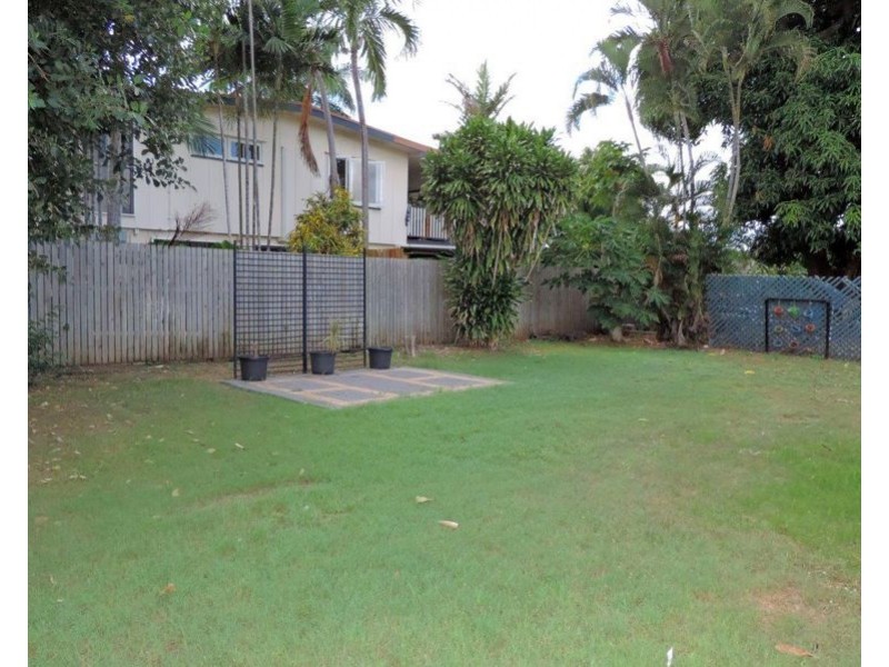 34 Canara Street, Cranbrook QLD 4814