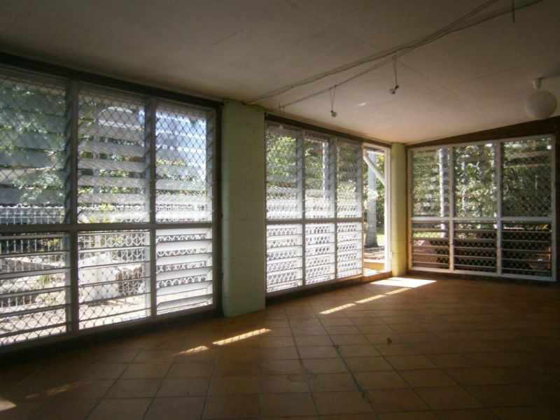 2 Canyon Court, Mount Louisa QLD 4814