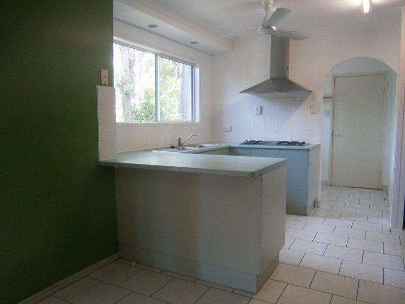 2 Canyon Court, Mount Louisa QLD 4814