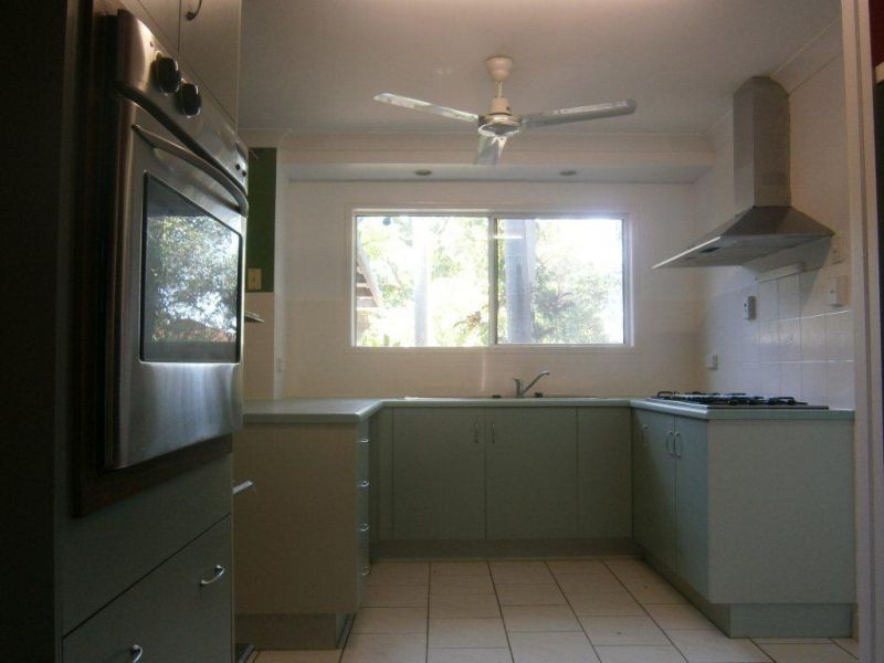 2 Canyon Court, Mount Louisa QLD 4814