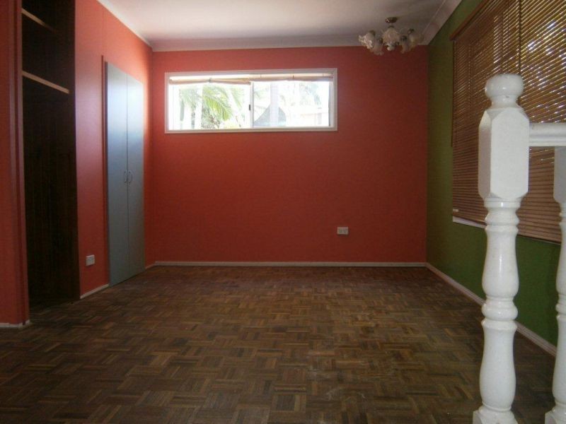 2 Canyon Court, Mount Louisa QLD 4814