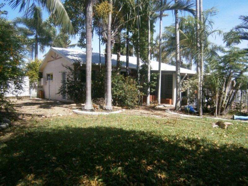 2 Canyon Court, Mount Louisa QLD 4814