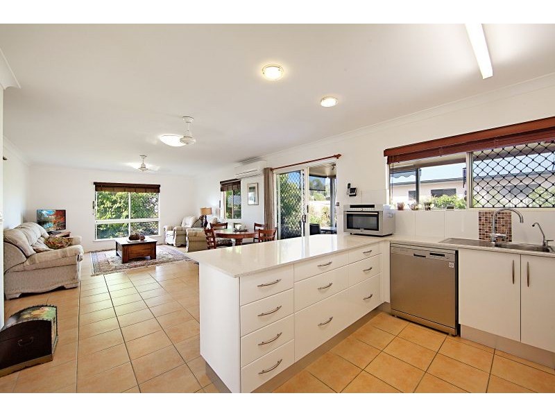 17 Monaro Circuit, Mount Louisa QLD 4814