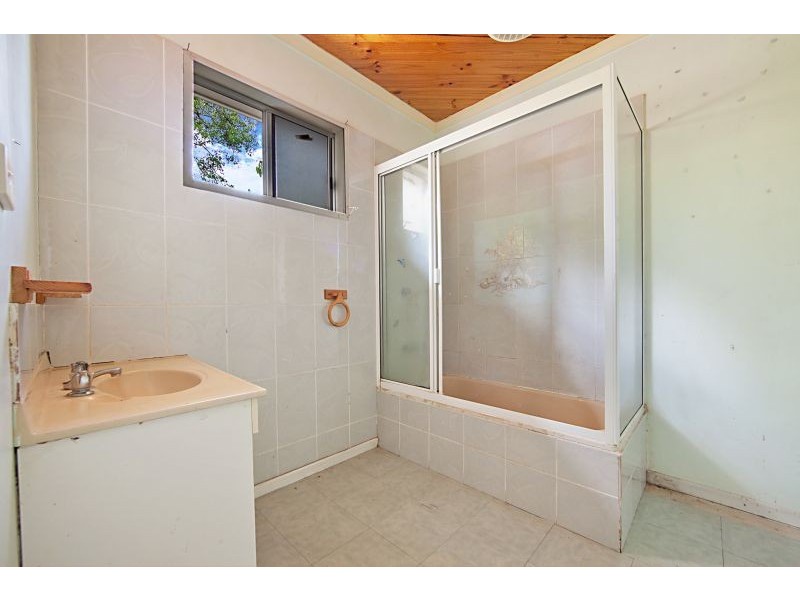 6 Tindall Court, Alligator Creek QLD 4816