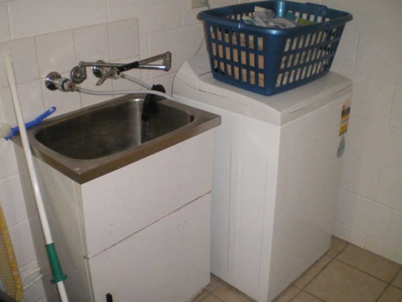 4/37 Hugh Street, West End QLD 4810