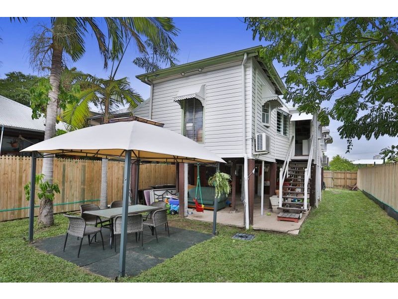 97 Perkins Street, South Townsville QLD 4810