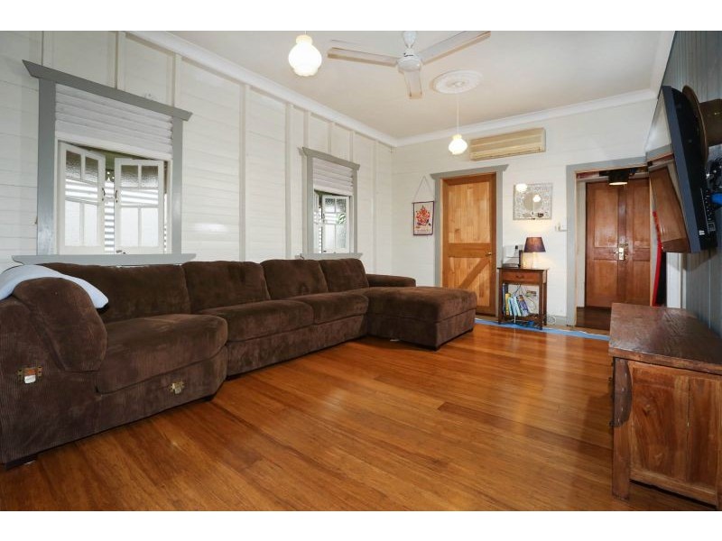 97 Perkins Street, South Townsville QLD 4810