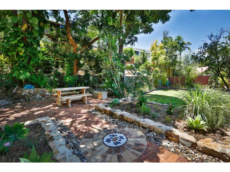 15 Eden Street, Belgian Gardens QLD 4810