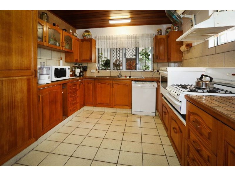 2 Wattle Street, Kirwan QLD 4817