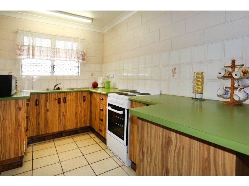 2 Wattle Street, Kirwan QLD 4817