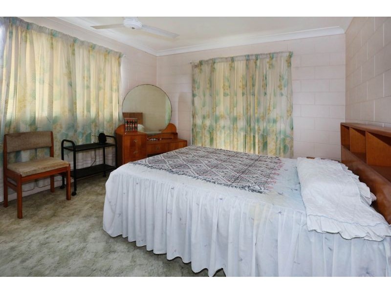 2 Wattle Street, Kirwan QLD 4817